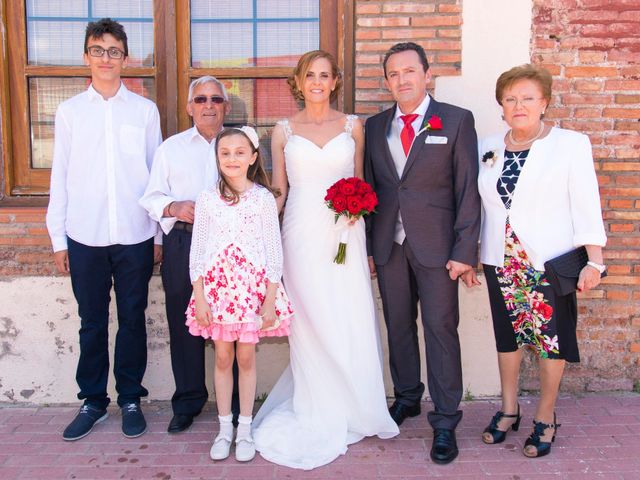 La boda de César y María en Adra, Almería 23