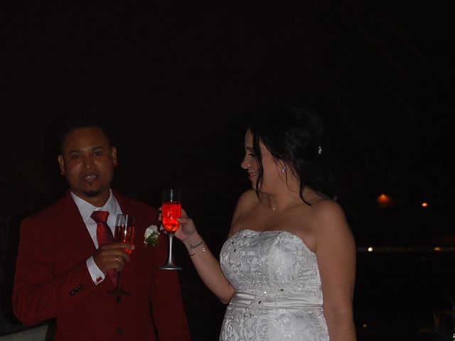 La boda de walla y vanesa en Santa Cruz De Tenerife, Santa Cruz de Tenerife 41