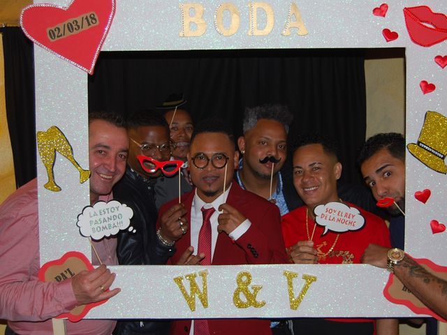 La boda de walla y vanesa en Santa Cruz De Tenerife, Santa Cruz de Tenerife 79