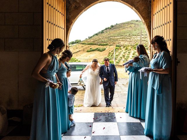 La boda de Ángel y Rebeca en Logrosan, Cáceres 53