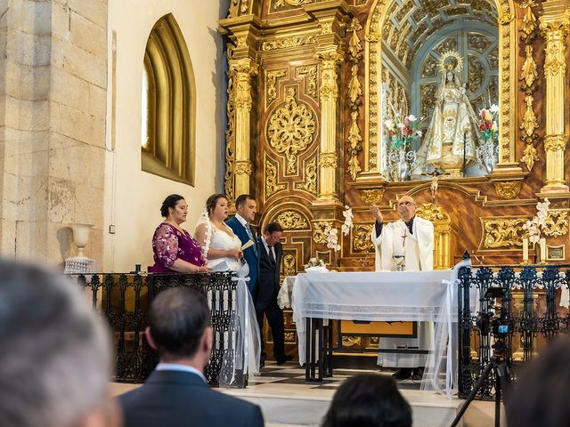 La boda de Ángel y Rebeca en Logrosan, Cáceres 57