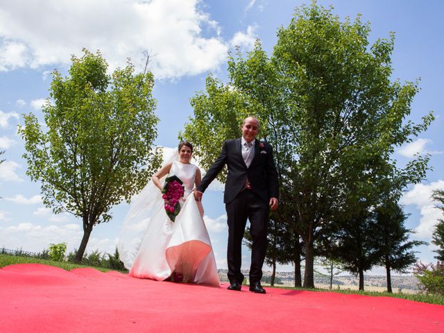 La boda de Alberto y Noelia en Tornadizos De Avila, Ávila 5