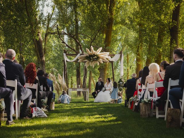 La boda de Juan y Rocío en Saelices, Cuenca 35