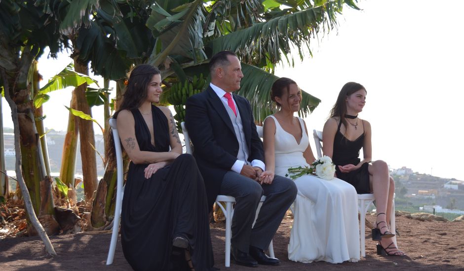La boda de Javier y Judit en Arucas, Las Palmas