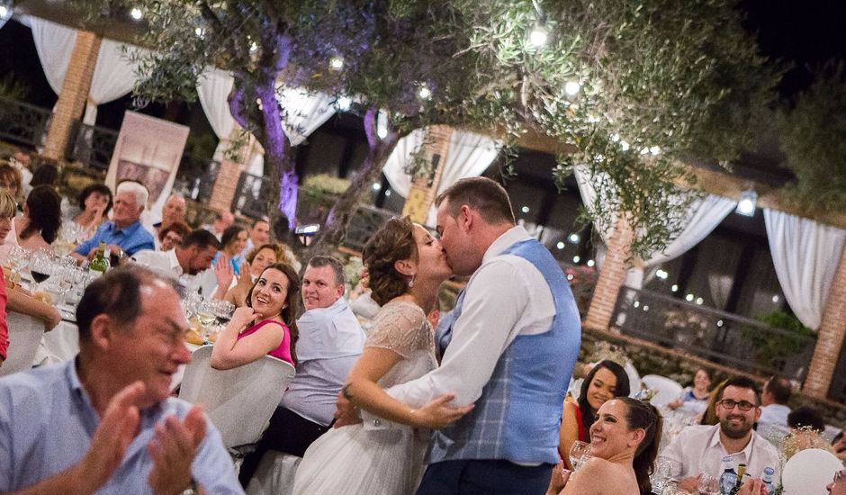 La boda de Daniel y Mónica en Candeleda, Ávila
