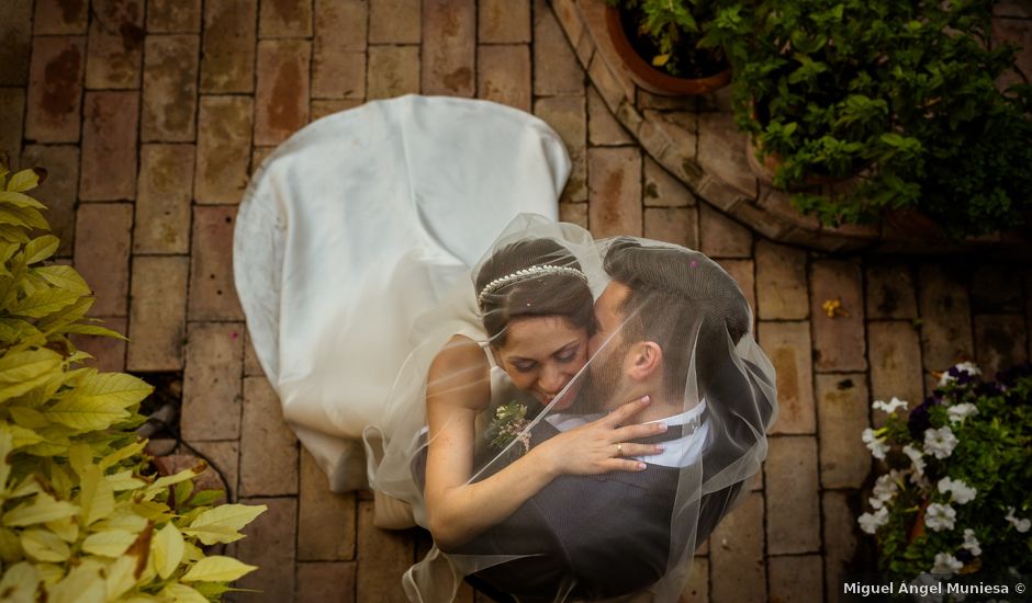 La boda de Sergio y Maria en San Juan Mozarrifar, Zaragoza