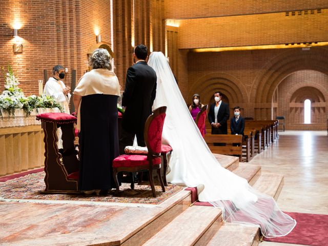 La boda de David y Teresa en A Coruña, A Coruña 24