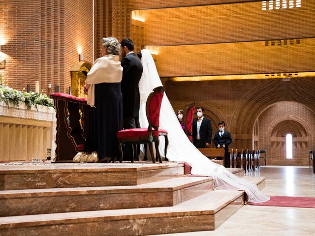 La boda de David y Teresa en A Coruña, A Coruña 30