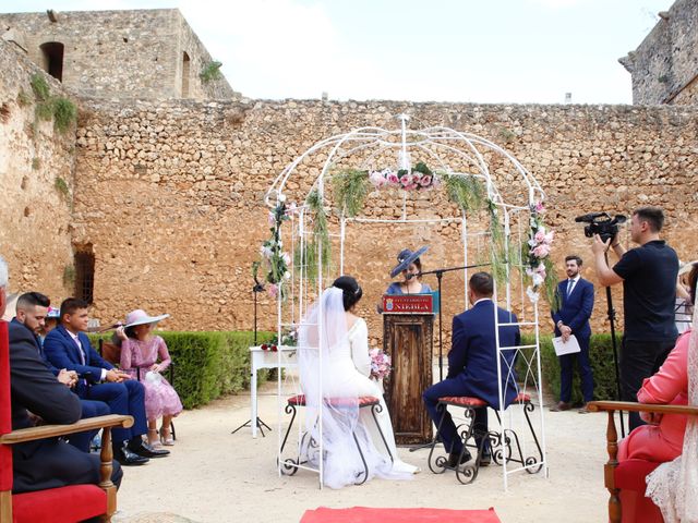 La boda de Andrés  y Isabel en Niebla, Huelva 4