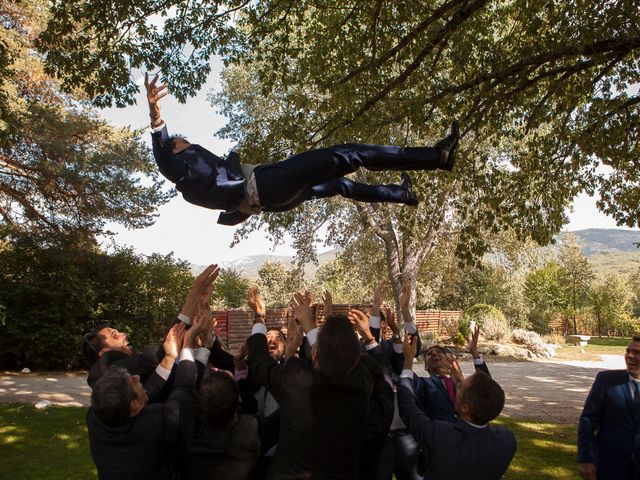 La boda de Javi y Alba en Rascafria, Madrid 49