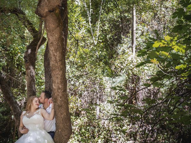 La boda de Miguel Ángel y Débora en Coria Del Rio, Sevilla 29