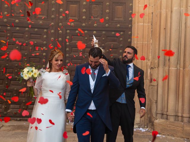 La boda de Manu y María en Siguenza, Guadalajara 23