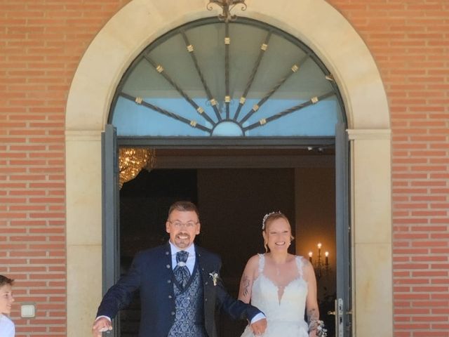 La boda de Raúl  y Zaira  en León, León 4