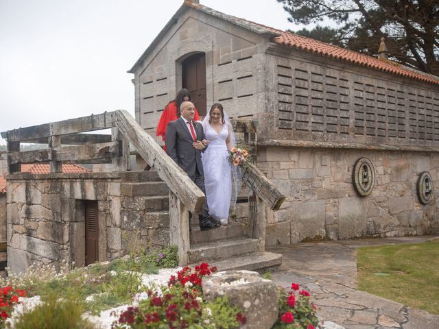 La boda de David y Ester en Pazo (Caion), A Coruña 18