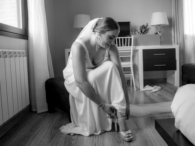 La boda de Manolo y Sandra en La Torre De Esteban Hambran, Toledo 16