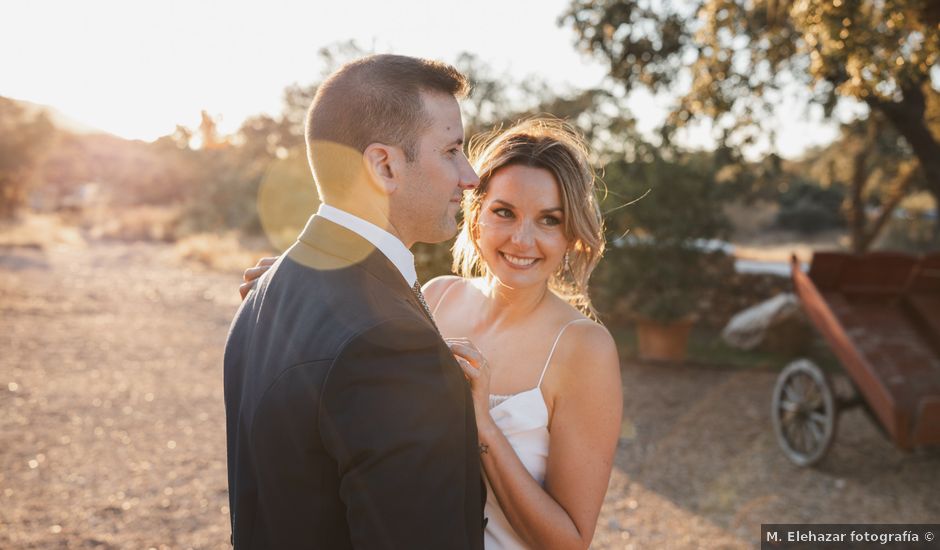 La boda de Jesús y Sara en Mérida, Badajoz