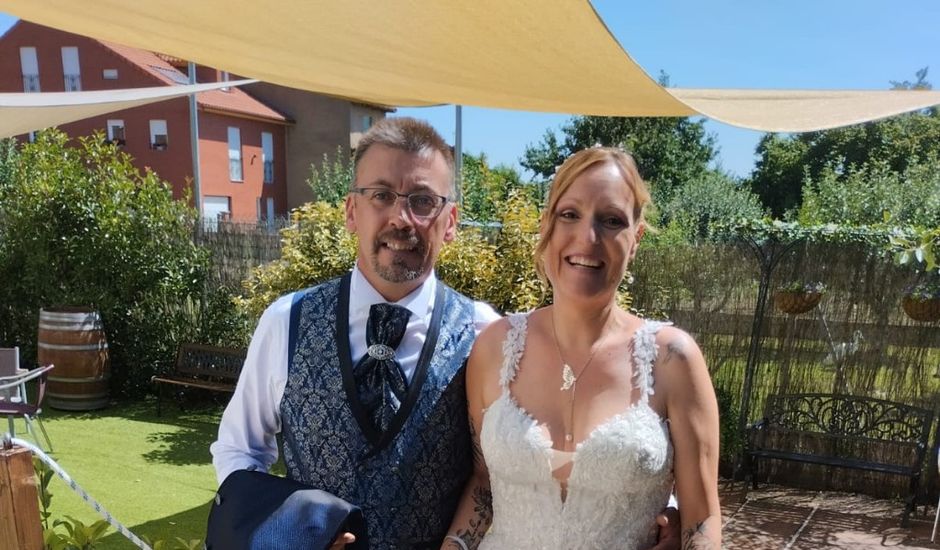 La boda de Raúl  y Zaira  en León, León