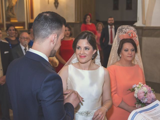 La boda de Juan Antonio y Carmen en Mengibar, Jaén 23