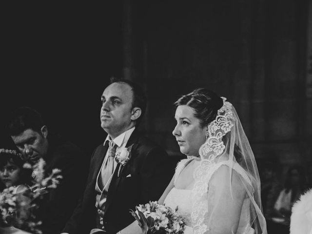 La boda de Roberto y Amparo  en Ciudad Rodrigo, Salamanca 18