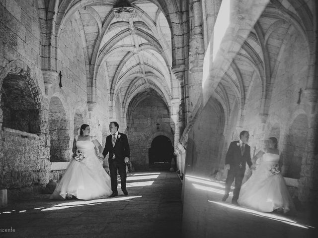 La boda de Roberto y Amparo  en Ciudad Rodrigo, Salamanca 32