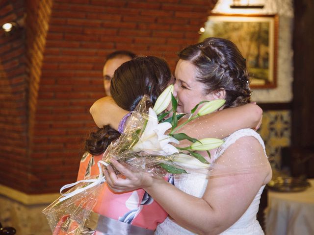 La boda de Roberto y Amparo  en Ciudad Rodrigo, Salamanca 47