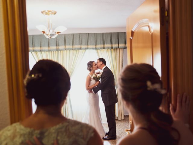 La boda de Lourdes y Yassin en Alhaurin De La Torre, Málaga 18