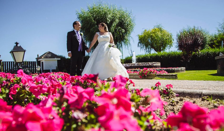 La boda de Roberto y Amparo  en Ciudad Rodrigo, Salamanca