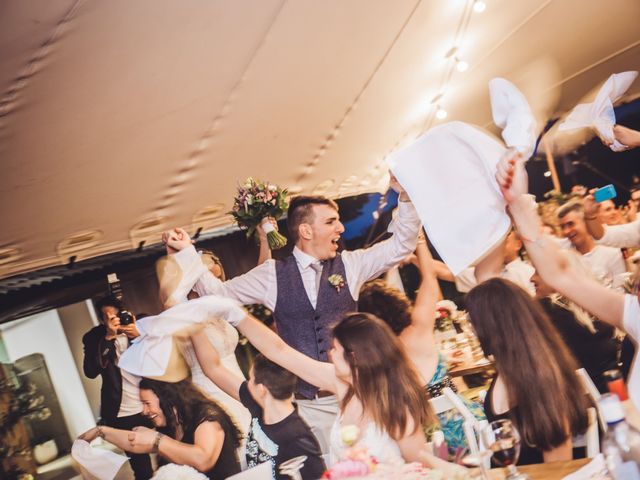 La boda de Iván y Ana en Pueblo Sant Andreu Salou, Girona 184