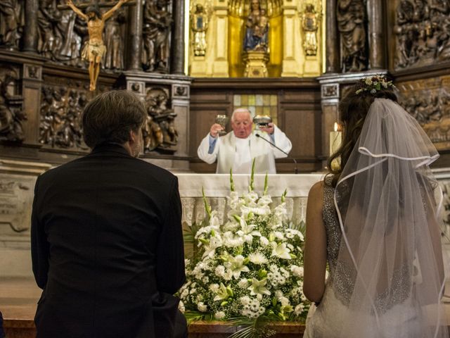 La boda de Lukas y Mireia en Santurtzi, Vizcaya 23