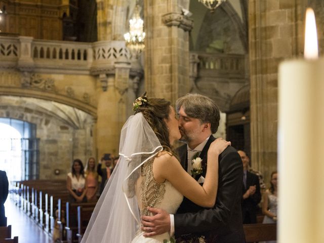 La boda de Lukas y Mireia en Santurtzi, Vizcaya 25