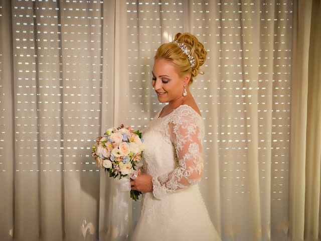 La boda de Juan y Raquel en Almerimar, Almería 44