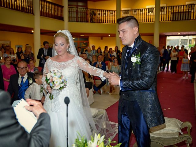 La boda de Juan y Raquel en Almerimar, Almería 71