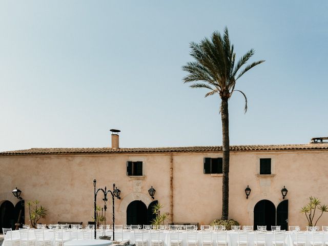 La boda de Oliver y Desidee en Ciutadella De Menorca, Islas Baleares 2