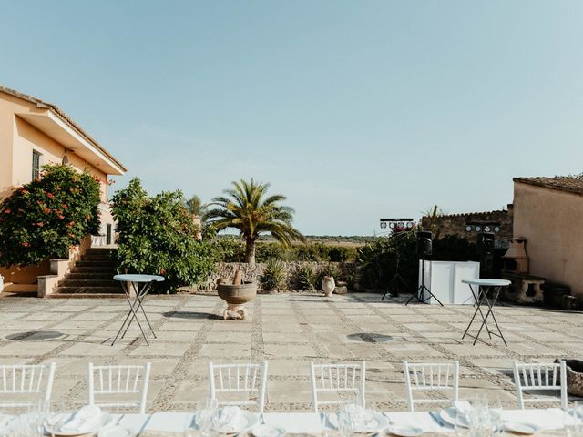 La boda de Oliver y Desidee en Ciutadella De Menorca, Islas Baleares 39