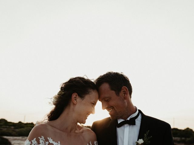 La boda de Oliver y Desidee en Ciutadella De Menorca, Islas Baleares 112