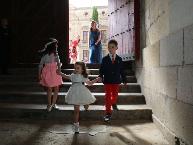 La boda de Iván y Sonsoles en Salamanca, Salamanca 21