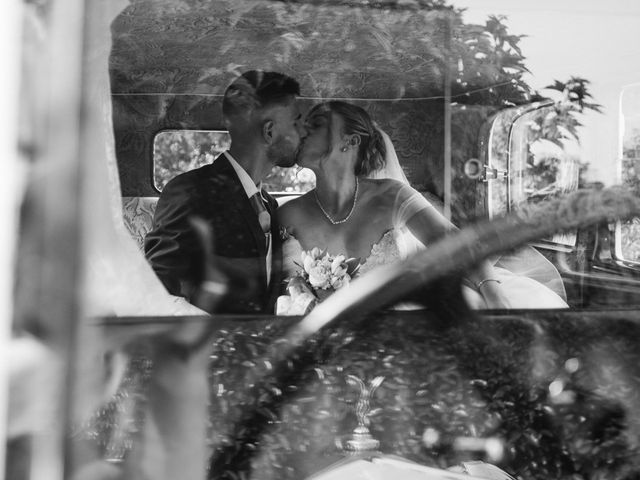 La boda de Marc marginet Domínguez  y Beatriz bejar roman en Palau De Plegamans, Barcelona 14