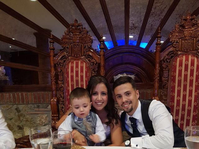 La boda de Juan y Tamara  en Badalona, Barcelona 12