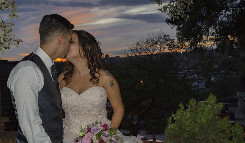 La boda de Juan y Tamara  en Badalona, Barcelona