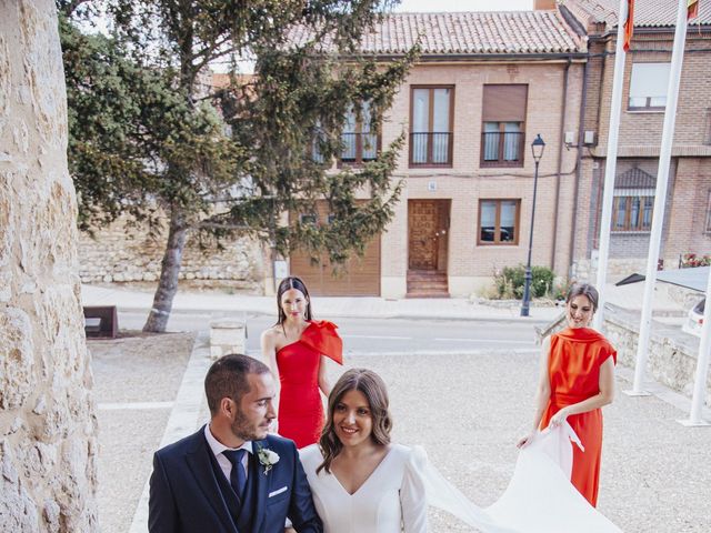 La boda de Ismael y Isabel en Fuensaldaña, Valladolid 92