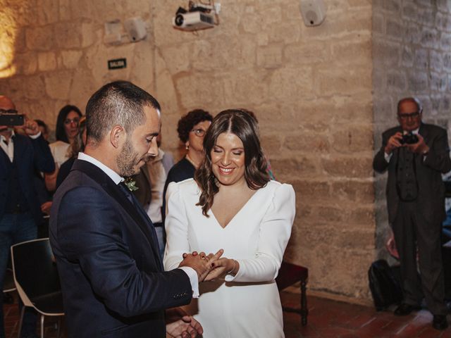 La boda de Ismael y Isabel en Fuensaldaña, Valladolid 97