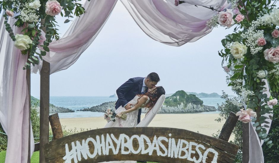 La boda de Aarón y Natalia en Isla, Cantabria