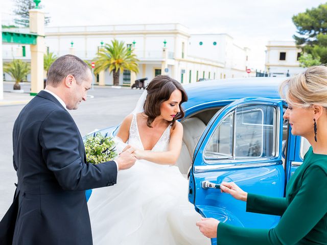 La boda de Luisa Esther y Felipe en Cádiz, Cádiz 13