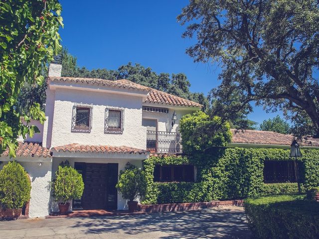 La boda de Álvaro y Patri en Villanueva De La Cañada, Madrid 1