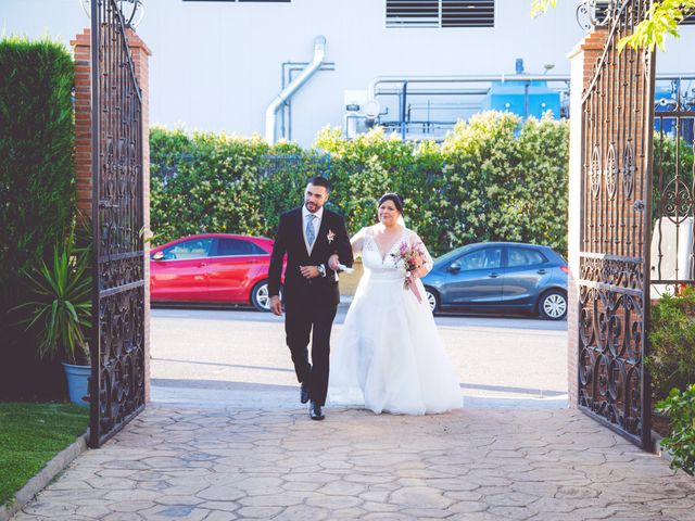 La boda de Mari Carmen y Juanlu en Villafranca De Los Barros, Badajoz 39