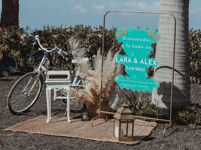 La boda de Alex y Lara en Santa Maria De Guia, Las Palmas 6