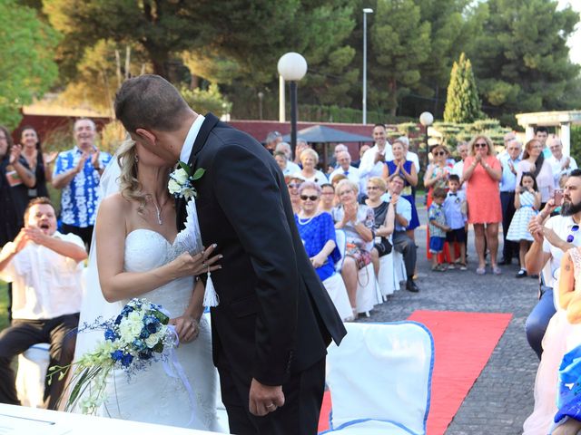 La boda de Carlos y Alexandra en Castelló/castellón De La Plana, Castellón 10