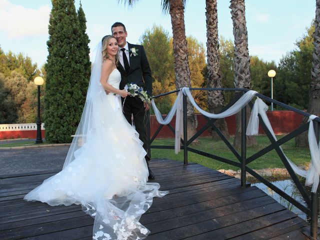 La boda de Carlos y Alexandra en Castelló/castellón De La Plana, Castellón 17