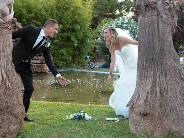 La boda de Carlos y Alexandra en Castelló/castellón De La Plana, Castellón 19