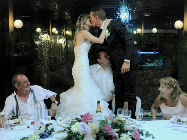 La boda de Carlos y Alexandra en Castelló/castellón De La Plana, Castellón 29